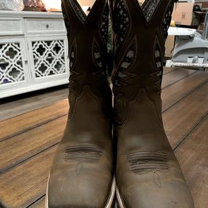 hybrid Ventek Western Boots Ariat